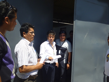 morgue-familiares-bus-quemado2