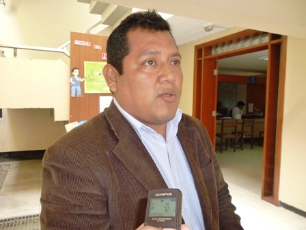 gobernador-de-chimbote-asmat-urcia